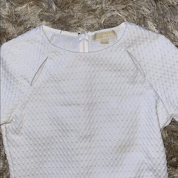 Michael Kors Top with cutouts - Picture 3 of 5